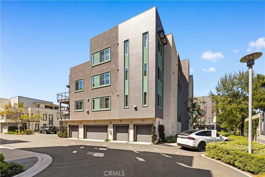 107 Bowery, Irvine, California 92612 home-pic-40